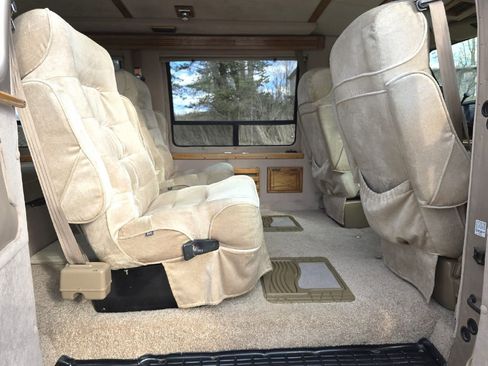 Used 1994 Chevrolet G20 image 14