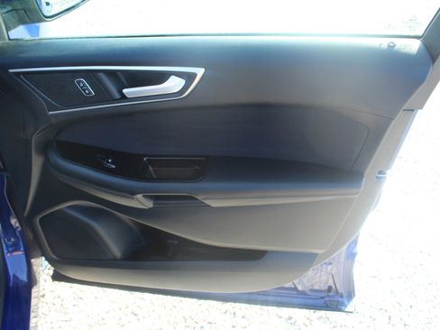 Used 2015 Ford Edge SEL image 26