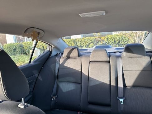 Certified 2022 Nissan Altima 2.5 SV image 9