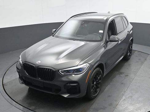 Used 2023 BMW X5 M50i w/ Executive Package image 42