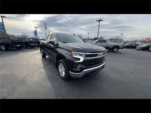 Used 2022 Chevrolet Silverado 1500 LT image 2
