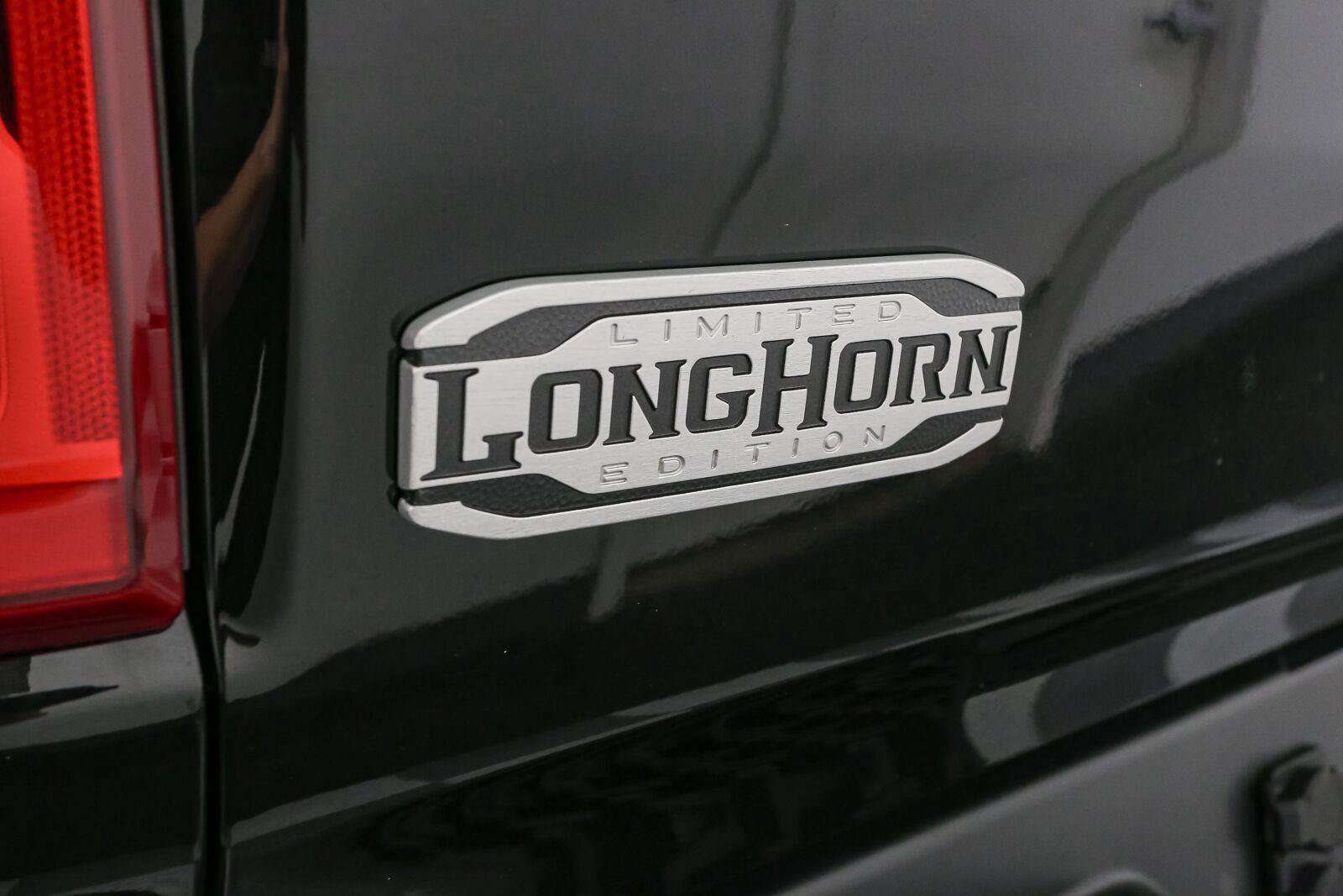 Used 2025 RAM 1500 Limited AWD/4WD image 13