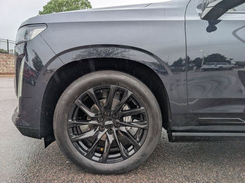 Certified 2023 Cadillac Escalade Sport Platinum w/ LPO, ONYX Package AWD/4WD image 10