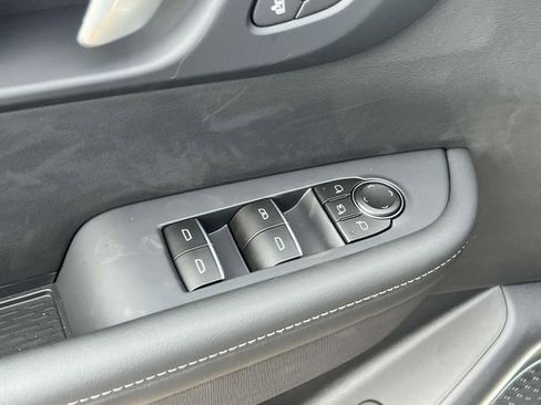 Used 2026 Buick Enclave Sport Touring w/ Power Package image 16