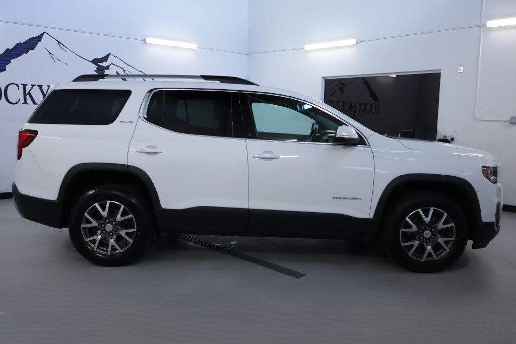 Used 2023 GMC Acadia SLE w/ Driver Convenience Package AWD/4WD image 9