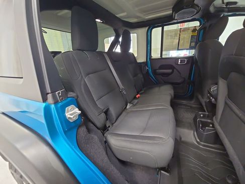 Used 2019 Jeep Wrangler Unlimited Sport S AWD/4WD image 36