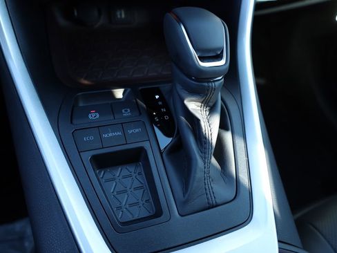 New 2025 Toyota RAV4 Limited image 11