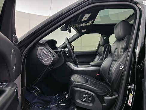 Used 2016 Land Rover Range Rover Sport HSE image 18