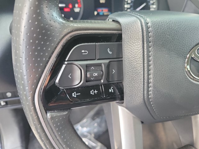 Used 2022 Toyota Tundra SR5 w/ SR5 Convenience Package AWD/4WD image 26