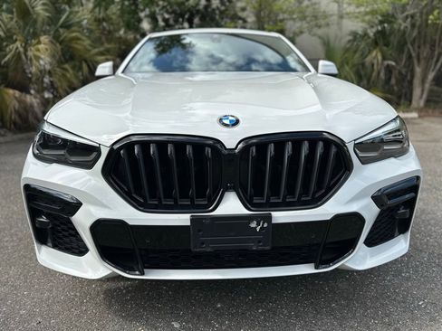 Used 2022 BMW X6 xDrive40i w/ M Sport Package AWD/4WD image 3