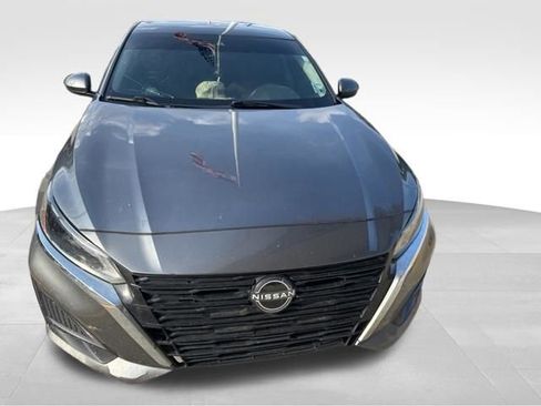 Used 2023 Nissan Altima 2.5 SV image 10