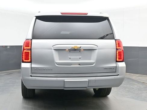 Used 2020 Chevrolet Suburban Premier AWD/4WD image 13