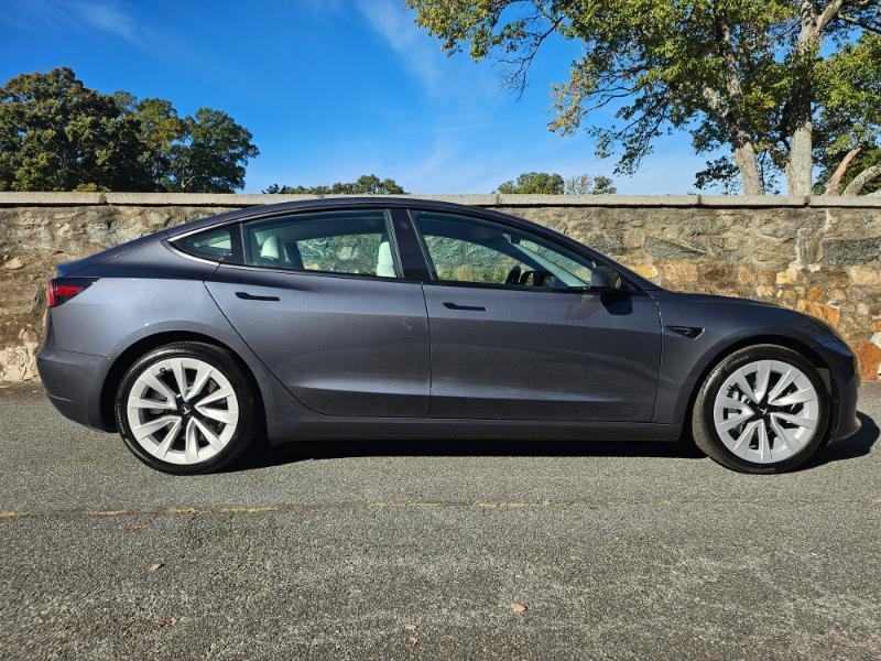 Used 2023 Tesla Model 3 Standard Range RWD image 9
