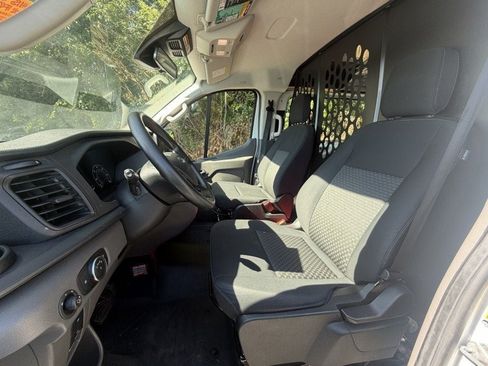 Used 2025 Ford Transit 250 Low Roof w/ Exterior Upgrade Package RWD image 22