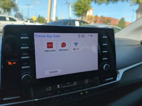 Used 2021 Toyota Sienna LE w/ LE Plus Package AWD/4WD image 18