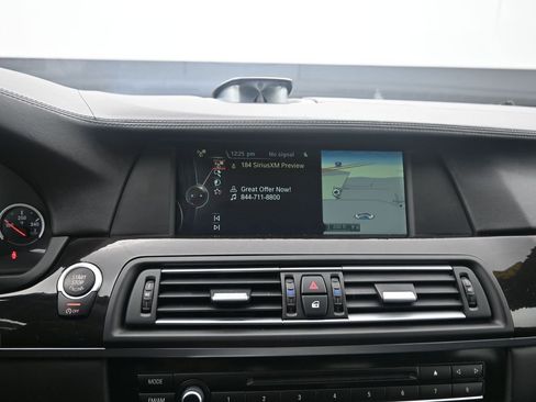 Used 2013 BMW M5 Base image 20