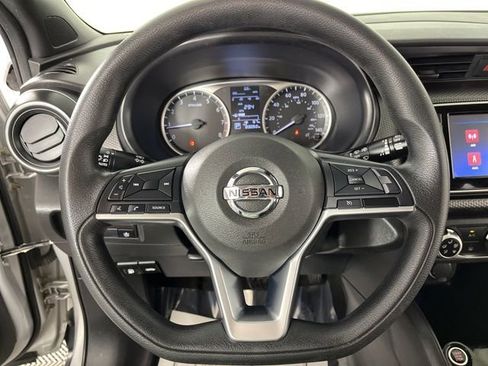 Used 2020 Nissan Kicks S w/ Interior Electronics Package image 20