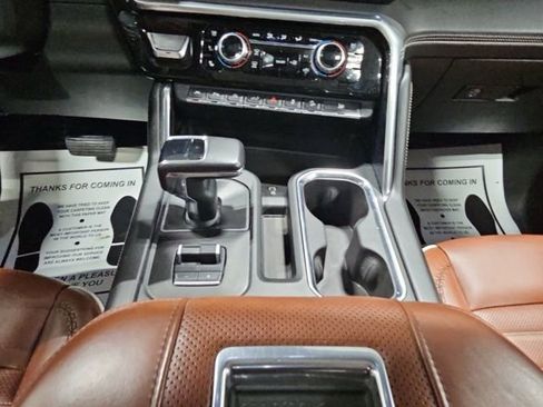 Used 2022 GMC Sierra 1500 Denali Ultimate image 16