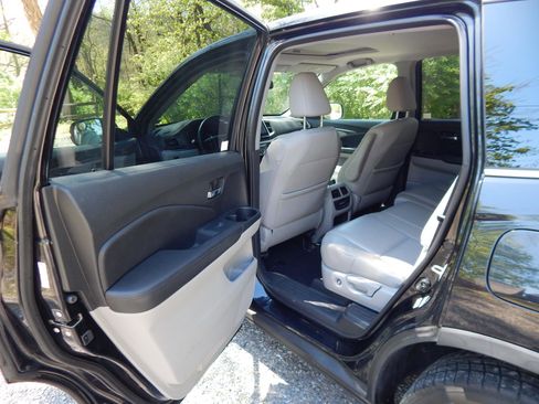 Used 2016 Honda Pilot EX-L image 12