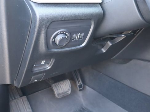 Used 2024 Jeep Grand Cherokee L Altitude AWD/4WD image 25