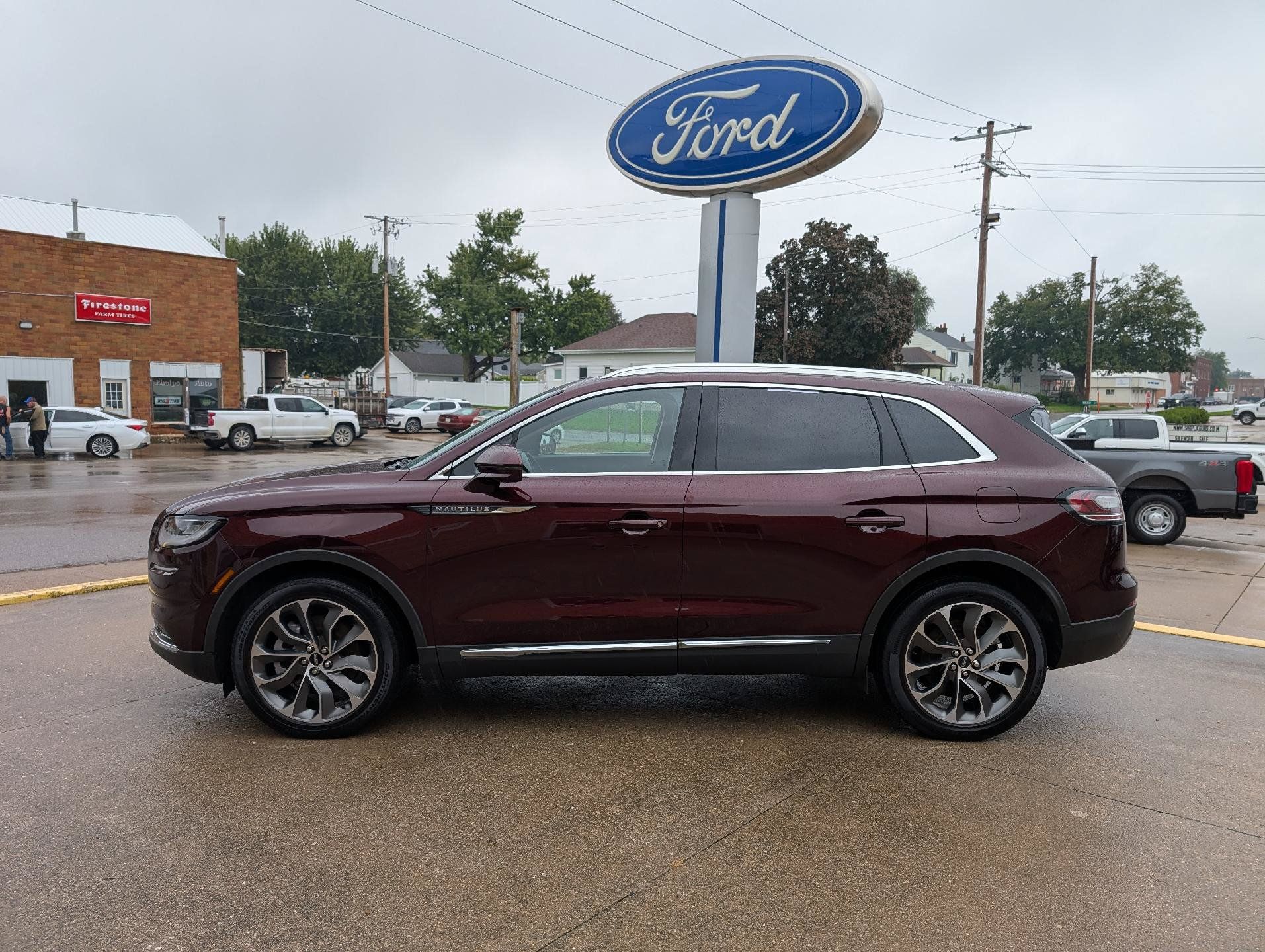 Used 2023 Lincoln Nautilus Reserve w/ Luxury Package AWD/4WD image 1
