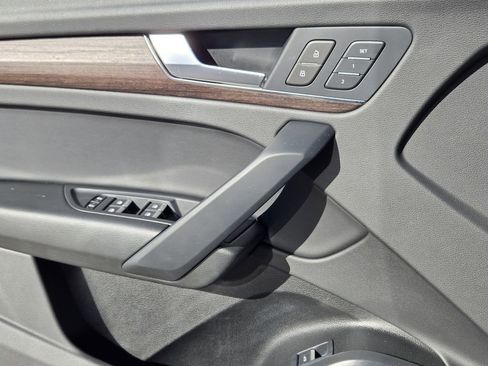 Certified 2023 Audi Q5 2.0T Premium w/ Convenience Package image 27