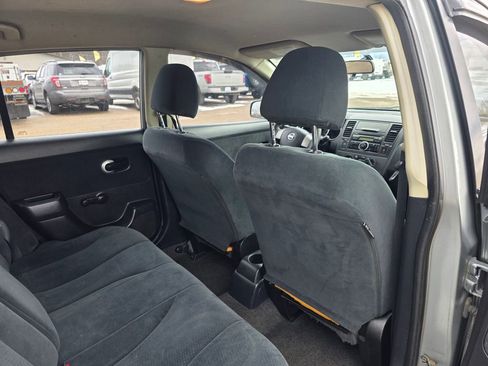 Used 2010 Nissan Versa 1.8 S image 22