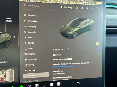 Used 2024 Tesla Model 3 Standard Range image 29