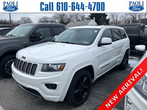 Used 2015 Jeep Grand Cherokee Altitude image 1