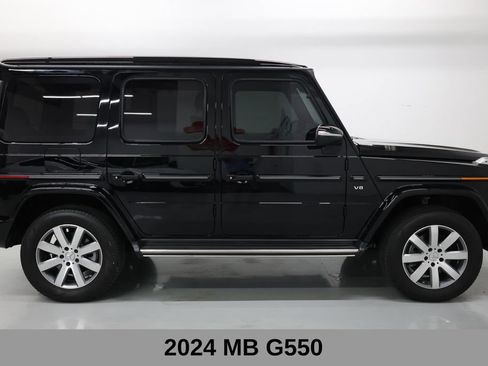 Used 2024 Mercedes-Benz G 550 image 4
