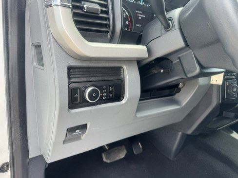 Used 2023 Ford F250 XL w/ STX Appearance Package AWD/4WD image 13