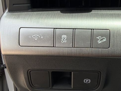 Used 2024 Hyundai Kona SEL FWD image 17