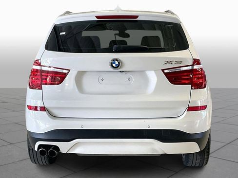 Used 2017 BMW X3 sDrive28i image 4