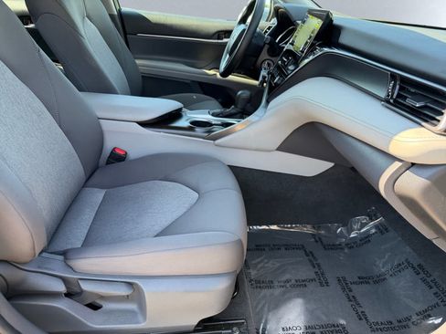 Used 2021 Toyota Camry LE FWD image 20