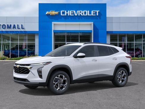 New 2026 Chevrolet Trax LT w/ LT Convenience Package image 2