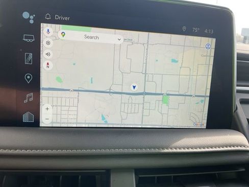 Used 2023 Chevrolet Tahoe Z71 w/ Luxury Package image 2