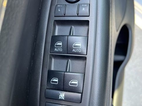 Used 2021 Jeep Grand Cherokee Limited X AWD/4WD image 19