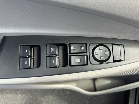 Used 2019 Hyundai Tucson Value FWD image 15
