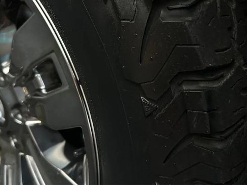 Used 2019 Nissan Titan Platinum Reserve RWD image 46