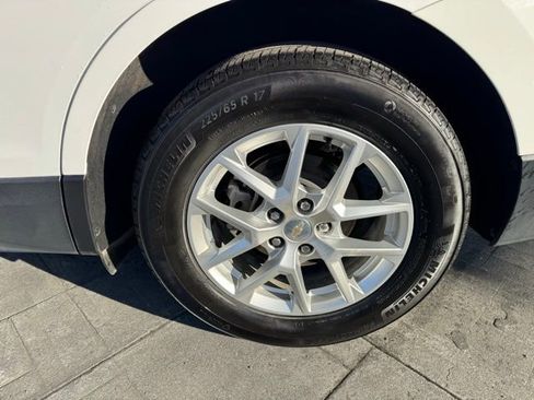 Used 2024 Chevrolet Equinox LT image 4