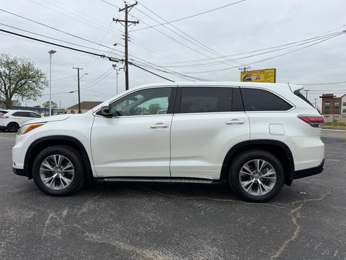 Used 2015 Toyota Highlander Plus image 8