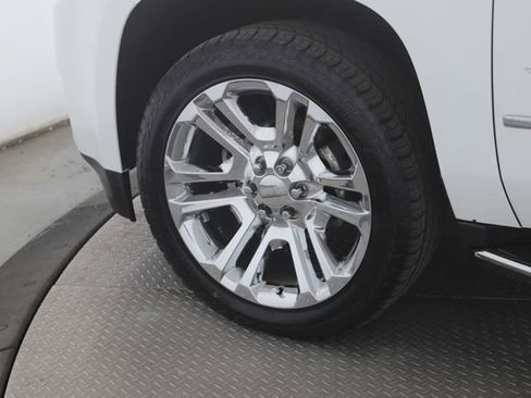 Used 2018 GMC Yukon XL SLT w/ Premium Edition AWD/4WD image 13