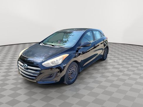 Used 2016 Hyundai Elantra GT image 4