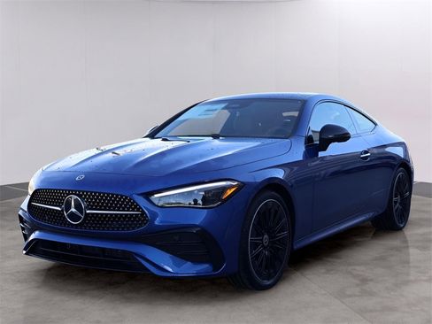 Certified 2025 Mercedes-Benz CLE 300 4MATIC Coupe image 3