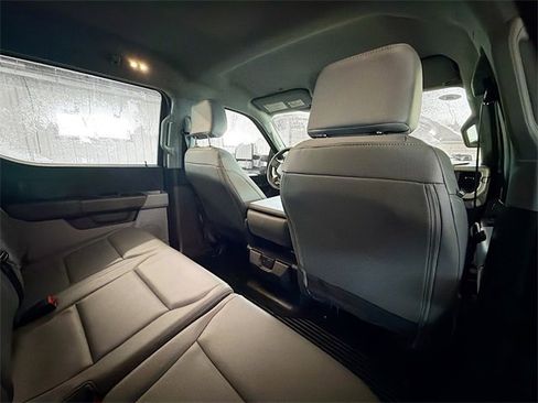 Used 2023 Ford F250 XL w/ XL Chrome Package image 11