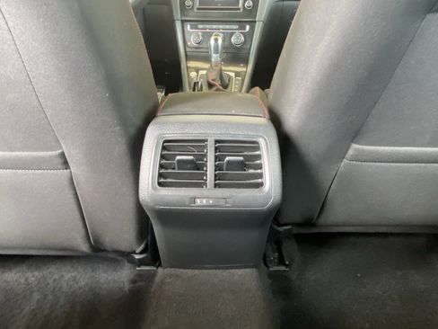 Used 2017 Volkswagen GTI Sport image 29