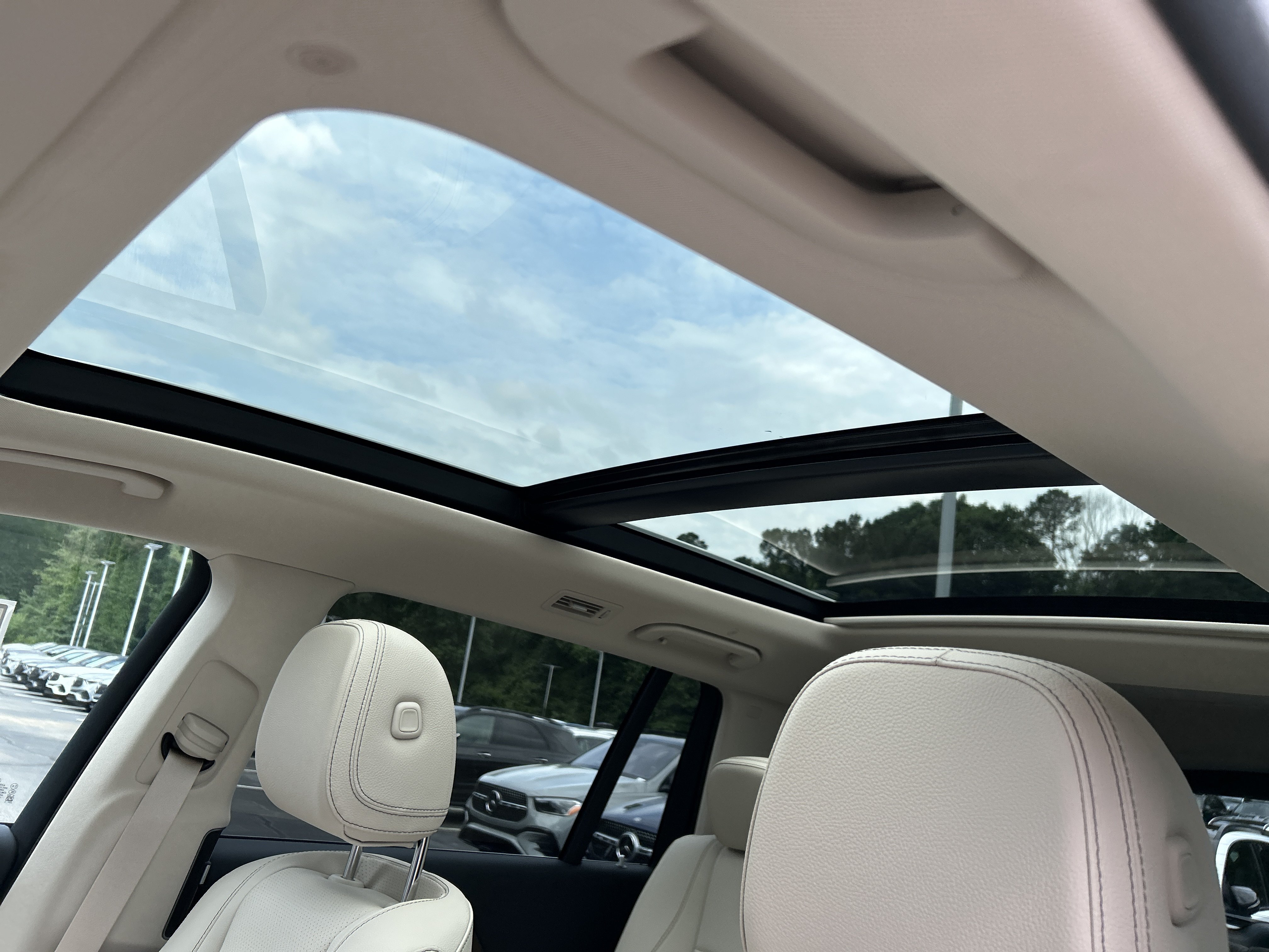 New 2026 Mercedes-Benz GLS 450 4MATIC image 22