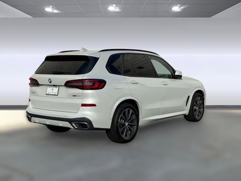 Certified 2022 BMW X5 xDrive40i w/ M Sport Package image 8