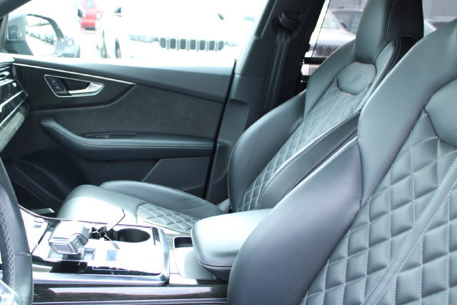 Used 2022 Audi SQ8 Prestige w/ Prestige Package AWD/4WD image 33