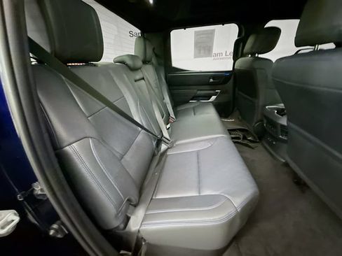 Used 2022 Toyota Tundra Platinum AWD/4WD image 29